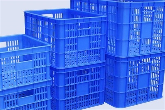6000*2800*2200 Jahr 2021 Waschmaschine für Kunststoffkisten zur industriellen Tellerwäsche