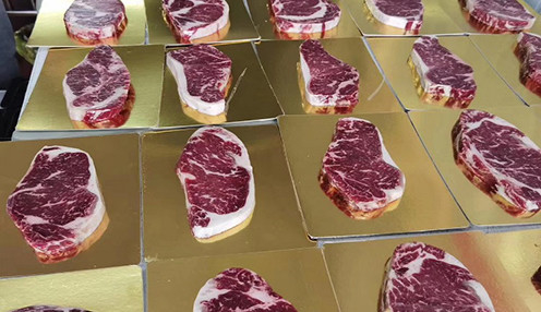 Leicht zu bedienende Vakuumverpackungsmaschine für die Schau von Lebensmitteln in ihrer Gesamtheit 215 KG